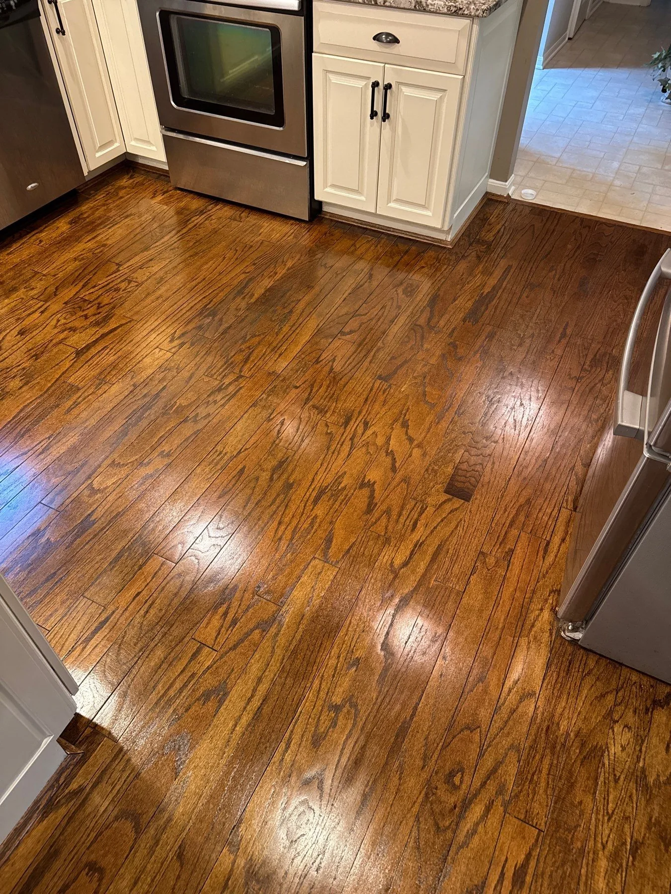 East Cincinnati: Kitchen – after ReCoat Revolution refinishing
