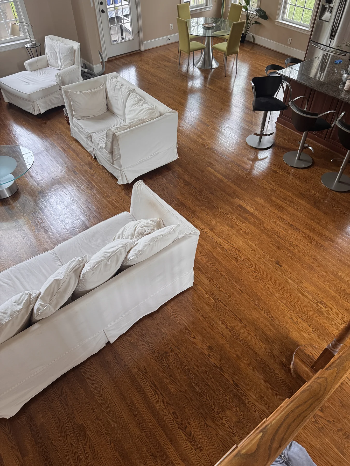 Nashville: Living Room – after ReCoat Revolution refinishing