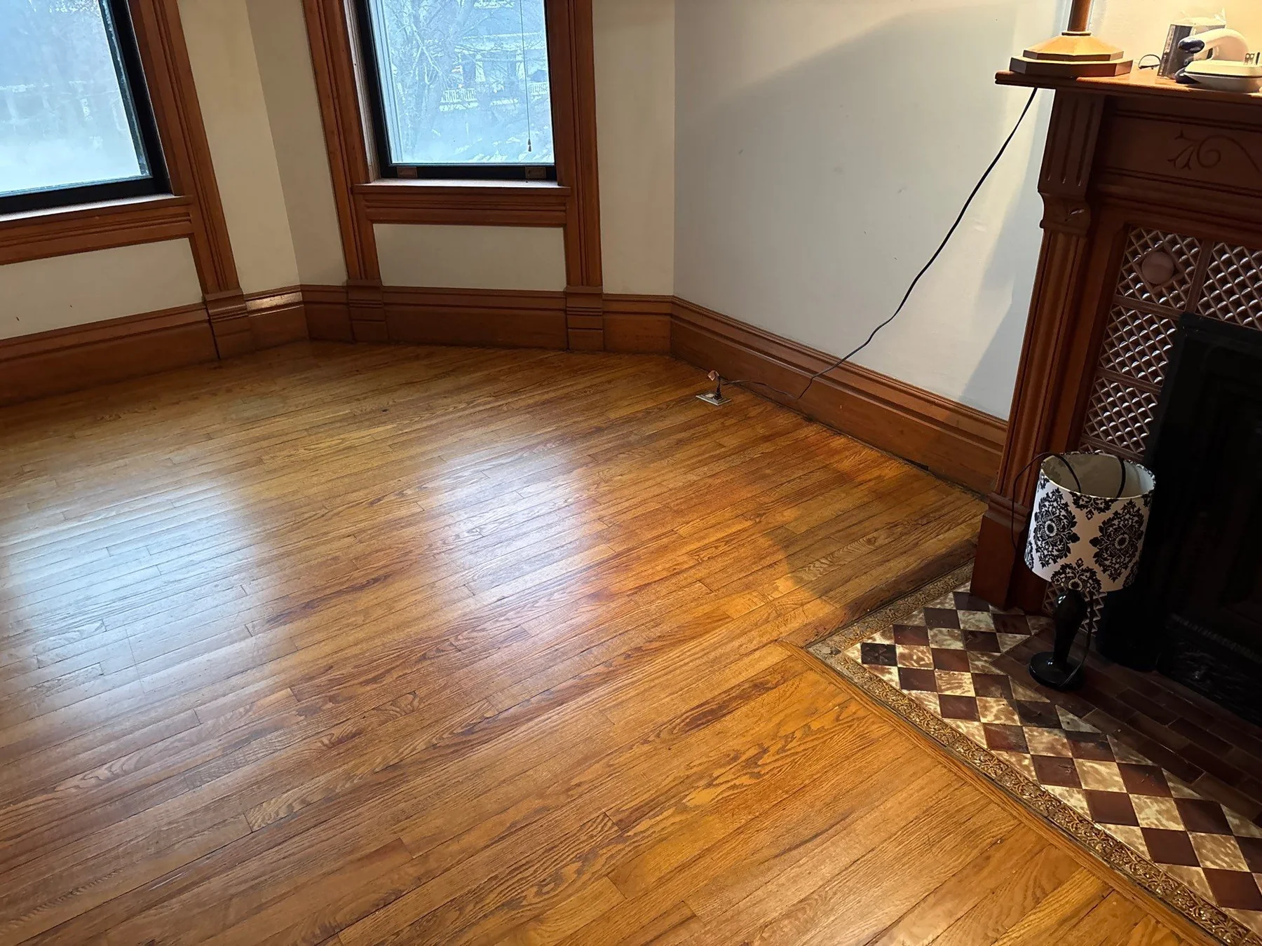 North Des Moines: Fireplace – after ReCoat Revolution refinishing