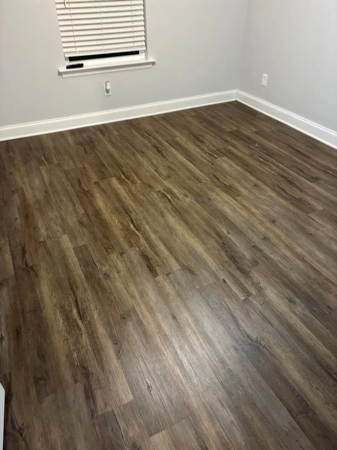 Savannah Hilton-Head: Primary Bedroom – before refinishing