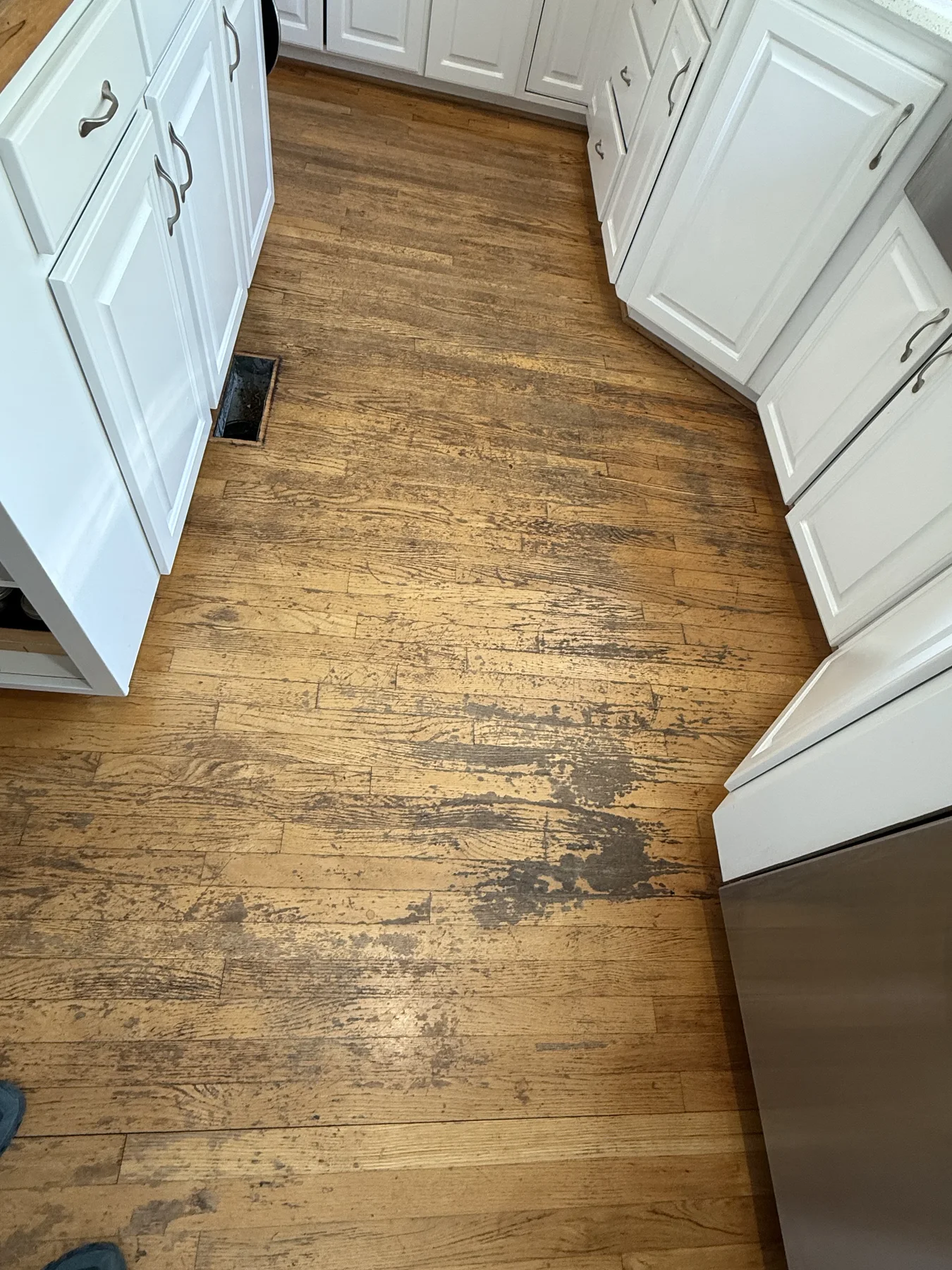 South Charlotte: Kitchen – before refinishing