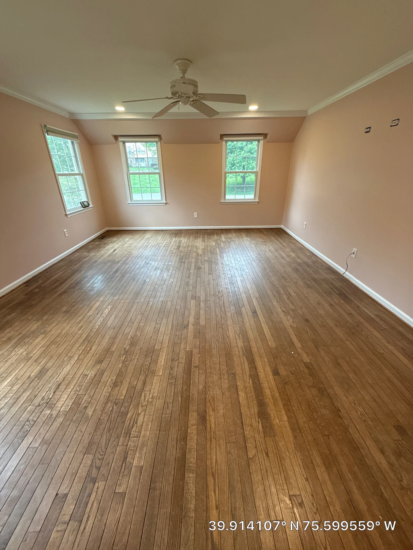 Wilmington: Bedroom – before refinishing