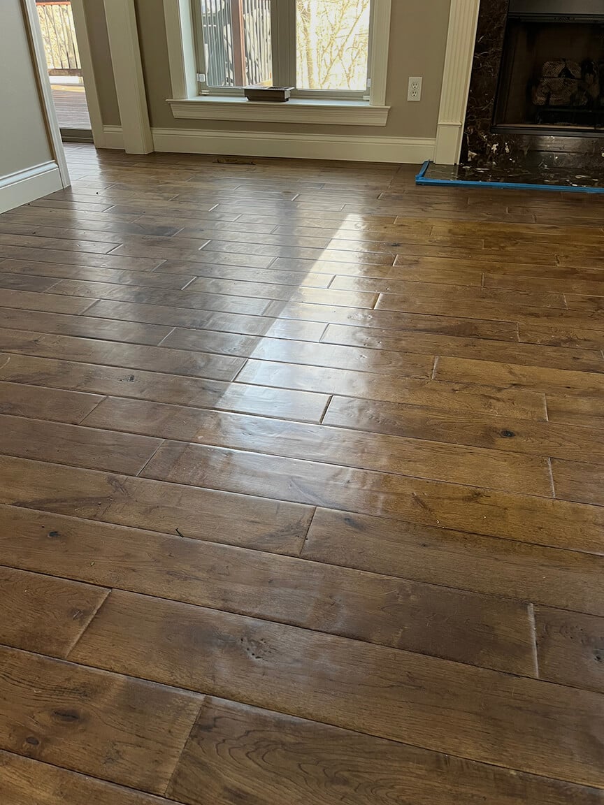The Best Ways to Remove Wax and Acrylic from Your Floors