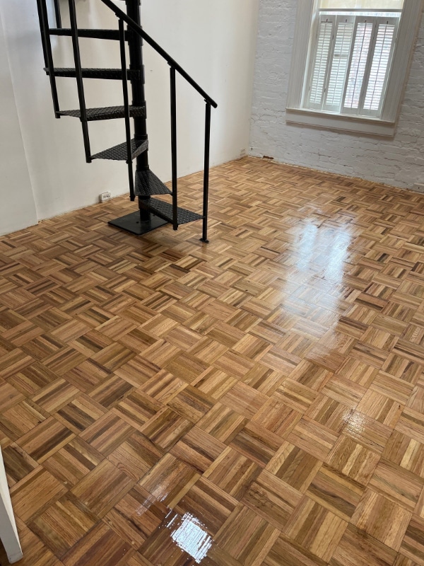 Daum Residence – worn finish with claw and traffic wear – after ReCoat Revolution refinishing